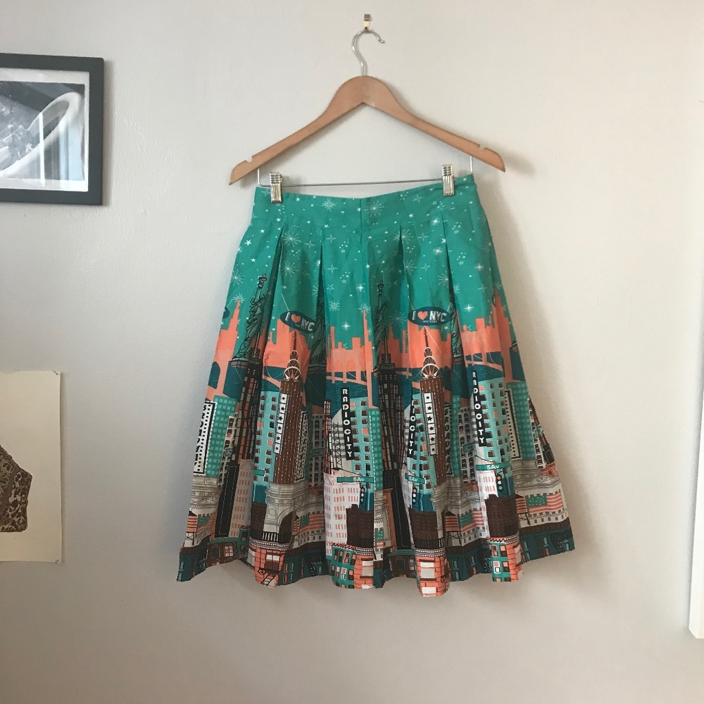 NYC Cityscape Vintage Retro Swing Pleated Skirt